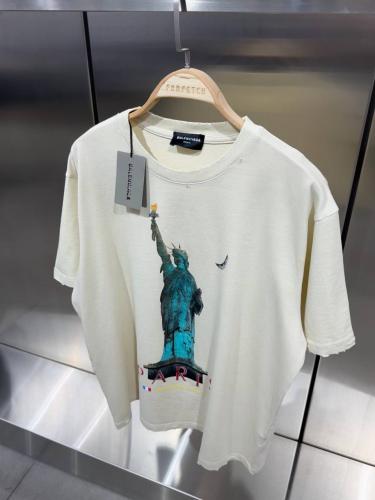 تيشيرت Balenciaga