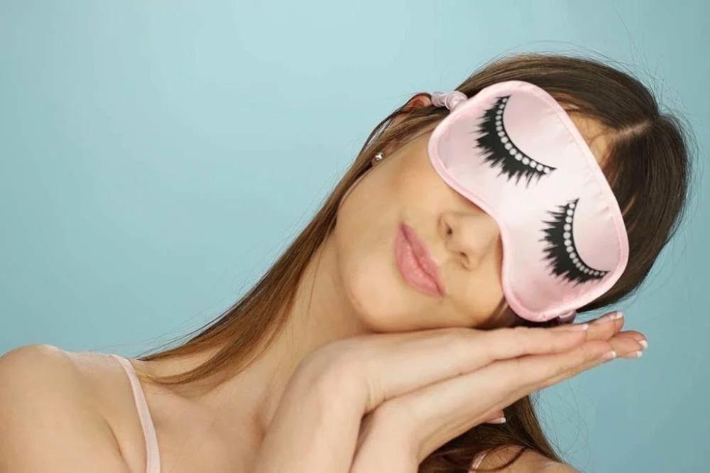 أهمية ترطيب البشرة قبل النوم وكيف تختارين اللوشن المناسب