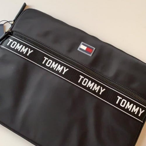 Pouch Tommy Hilifger - 15 انش