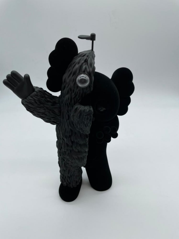 SALE新作 MEDICOM TOY - Kaws KACHAMUKKU BLACK colorwayの通販 by