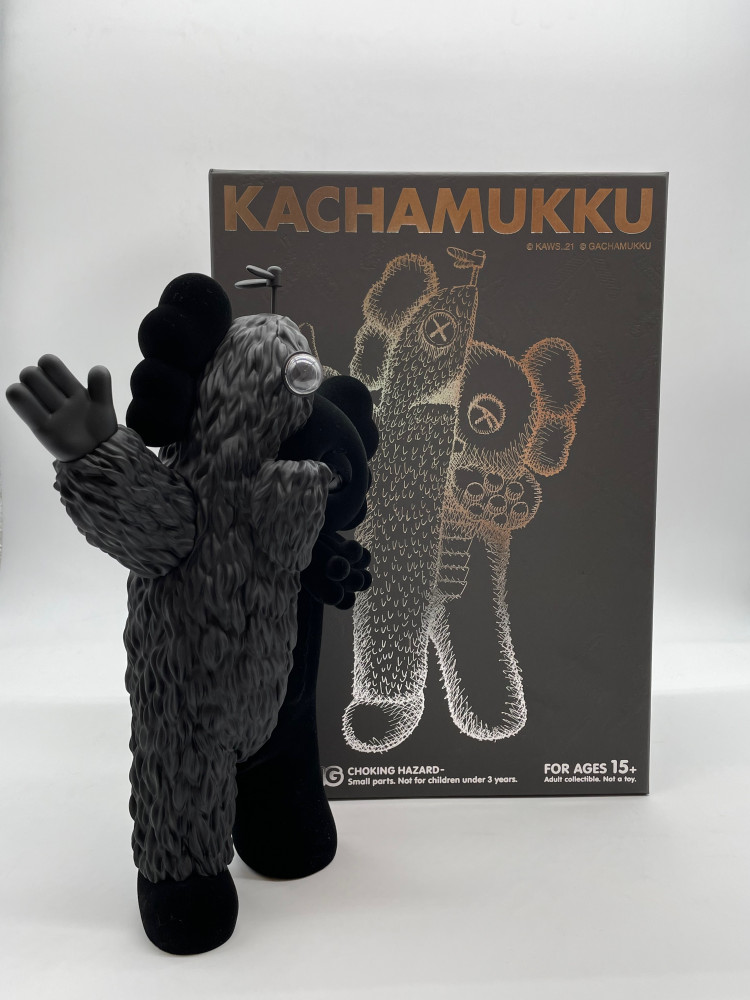 KACHAMUKKU Black colorway KAWS TOKYO FIRST カチャムック カウズ ...