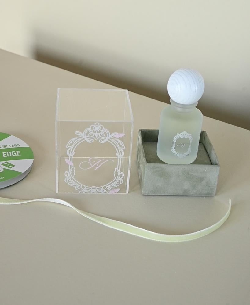 عطر 30 مل بغطاء مخمل جميع الالوان