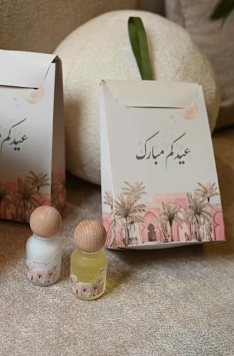 عطر ٣٠ مل مع كيس