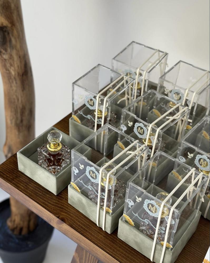 دهن عود او خمرية مسك حسب الطلب