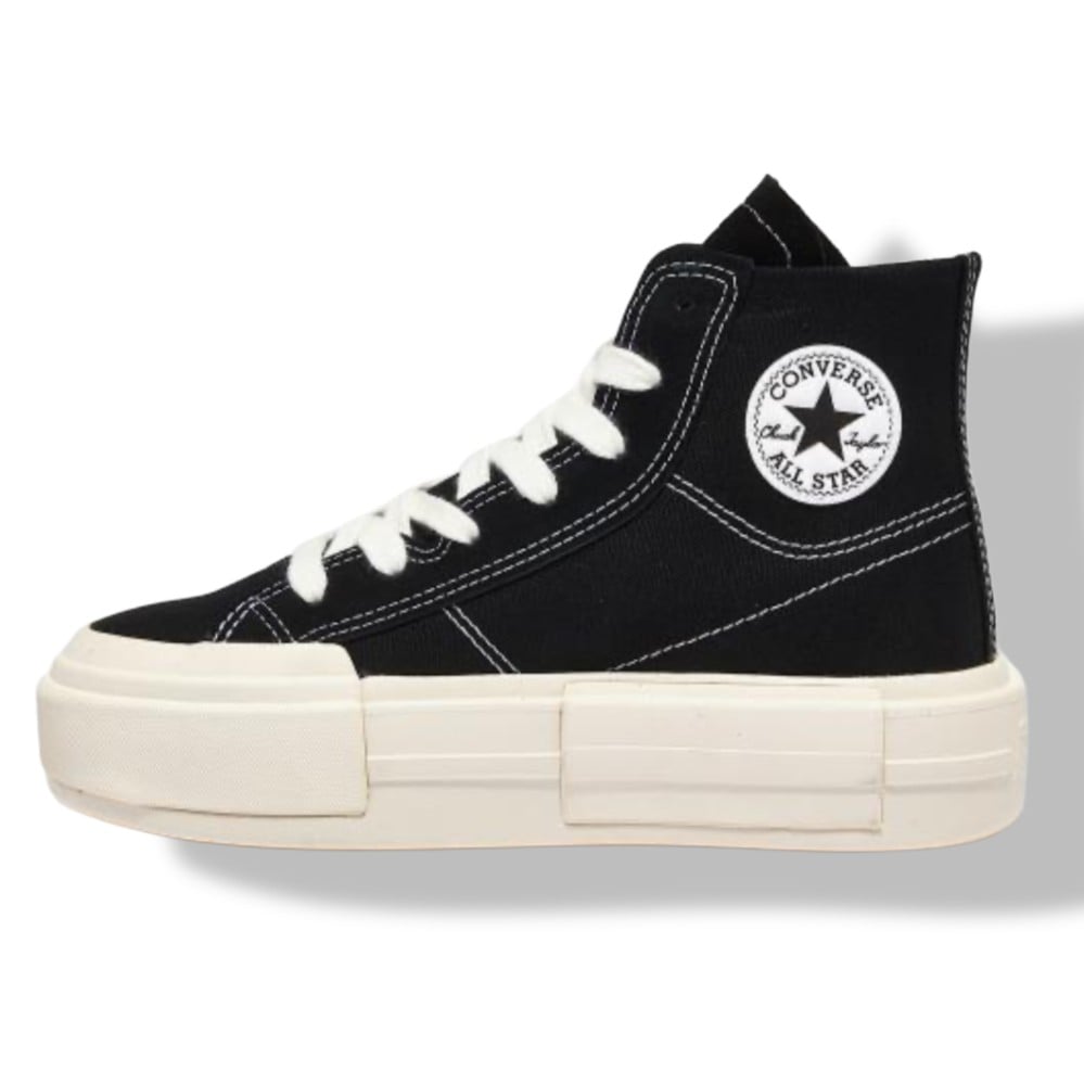 حذاء كونفرس أسود سواقيو