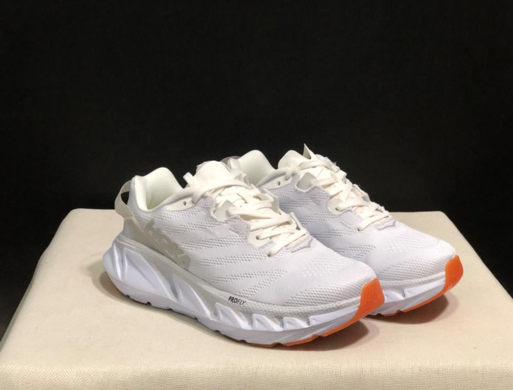 هوكا ون ايڤلون 2 أبيض