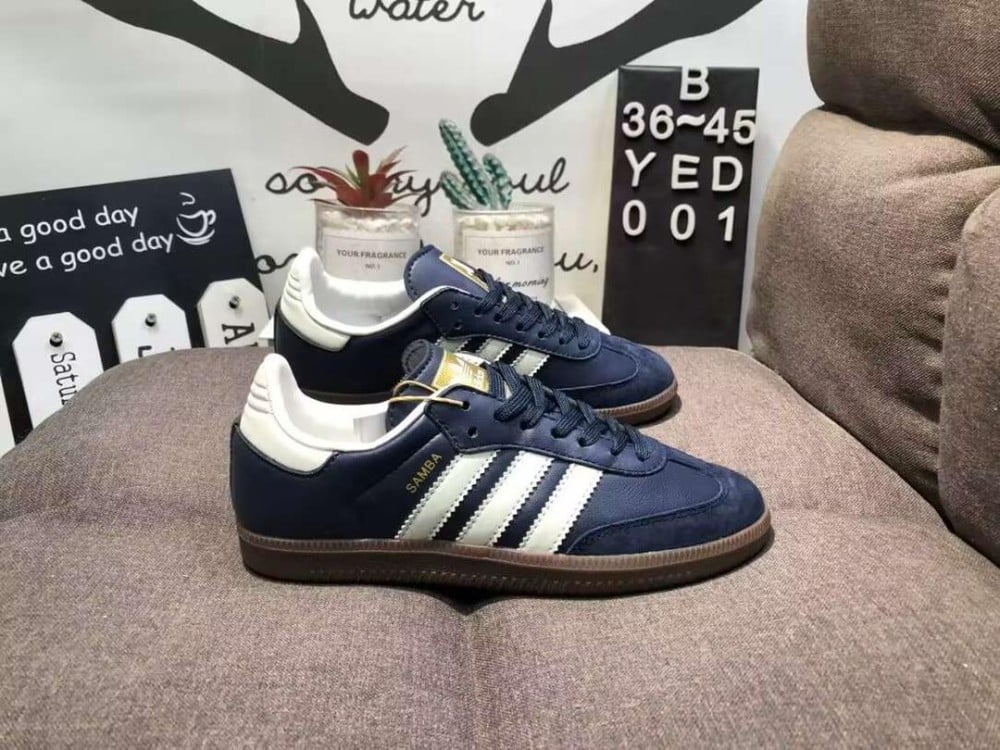اديداس سامبا كحلي
