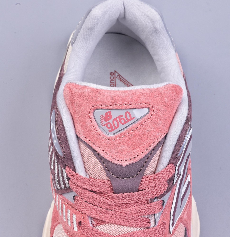 حذاء-نيو-بالانس-9060-وردي-سواقيو