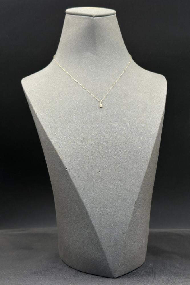 عقد قطرة ذهب تصميم الماس عيار 18 وزن 0.3 جرام