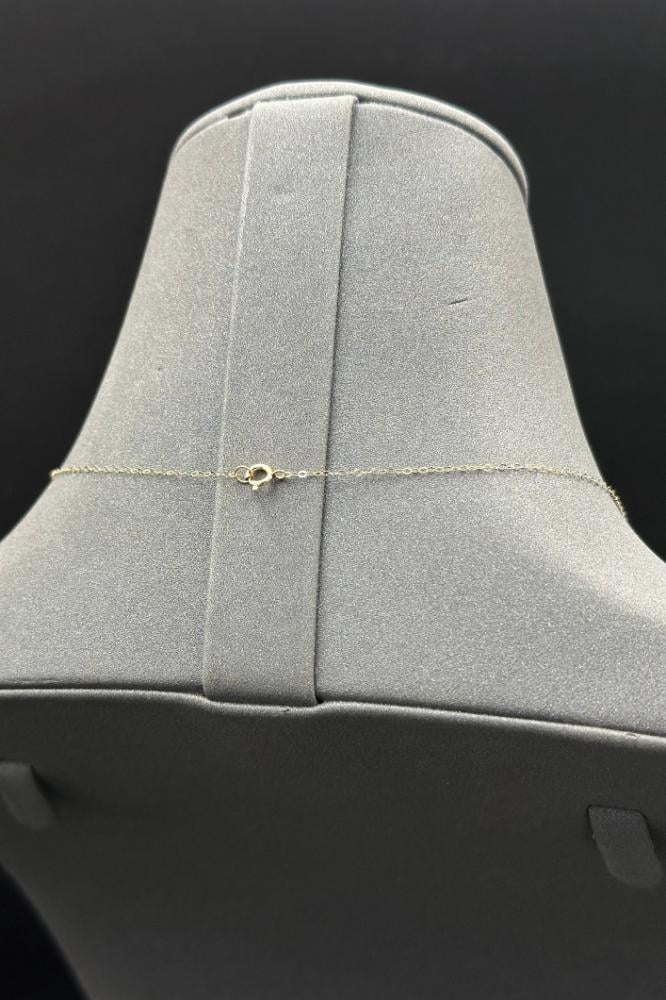 عقد ذهب عيار 18