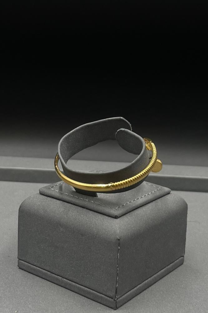 افخم اسوارة المسمار ذهب عيار 21 بتصميم الماس مميز