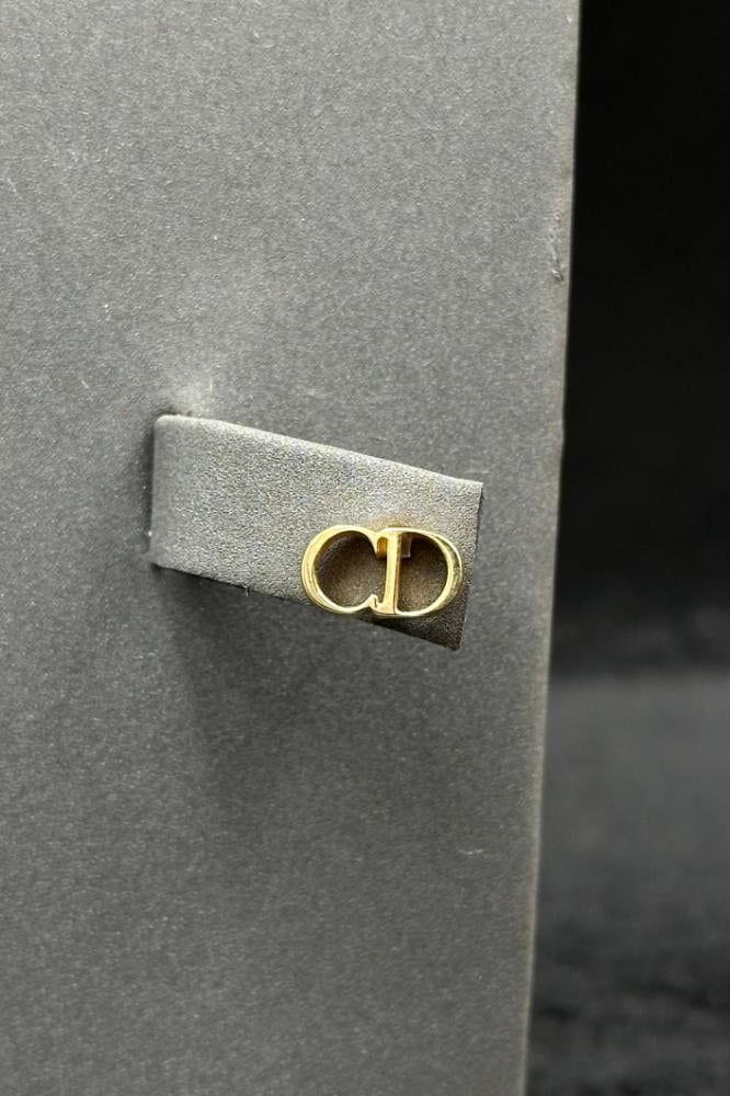 طقم جنزير ذهب صافي  عيار 18 وزن 19.6 جرام كهدية خطوبة