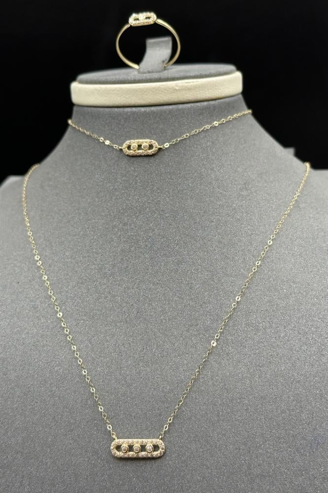 طقم مستطيل ذهب فخم بتصميم الماس عيار 18 وزن من 1.9 الى 2 جرام