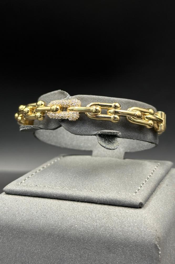 اسوارة جنزير ذهب تصميم الماس عيار 18 وزن من 11 الى 11.2 جرام