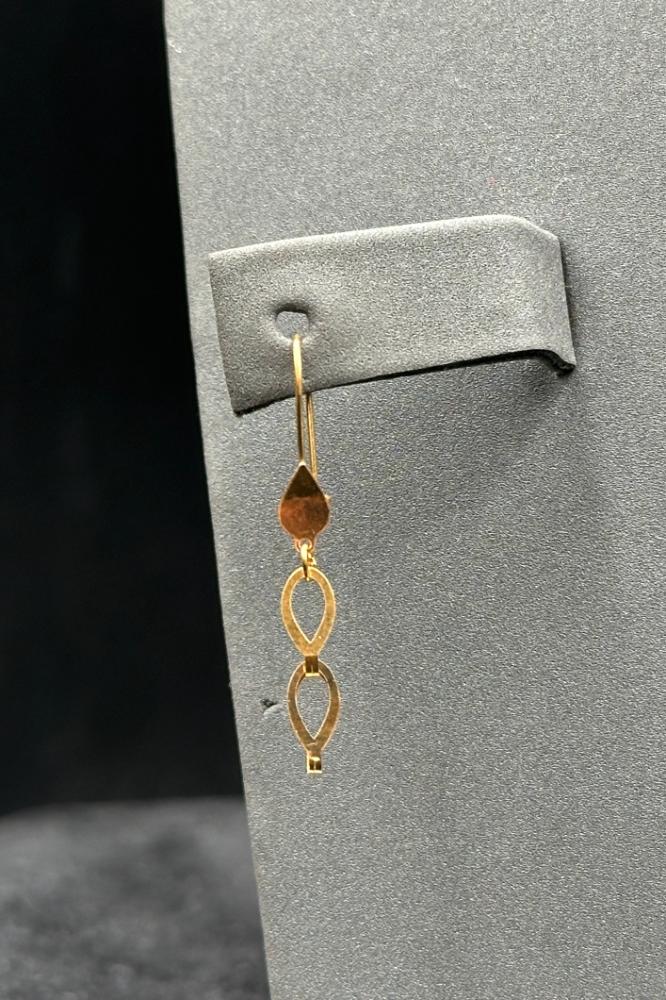 طقم مجدول ثلاثة ادور ذهب صافي فخم عيار 21 وزن من 3.6 الى 3.7 جرام