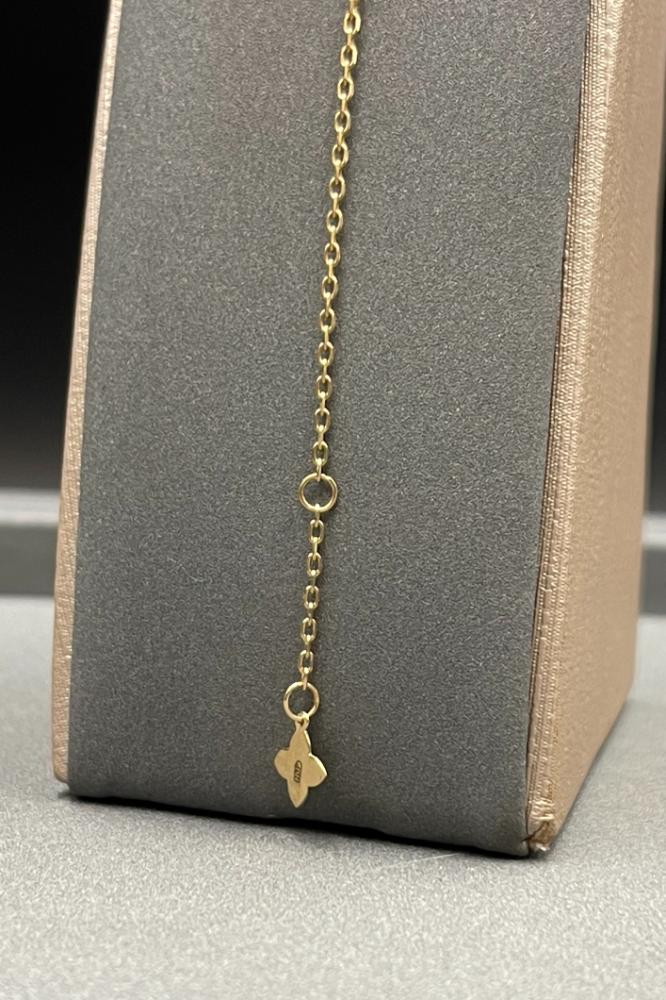 تالقى مع سوارة ذهب عيار 18 تصميم ثلاثة وردات الماسي عالى الجودة