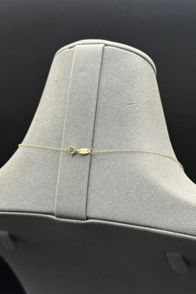 عقد قلب مع فص دائرة ذهب تصميم الماس عيار 18 وزن من 0.7 الى 0.8 جرام