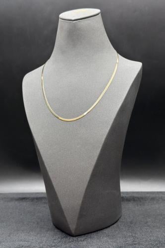 Flat Plain Gold Necklace (No Stones) – 18 Karat – Weight: 4.2