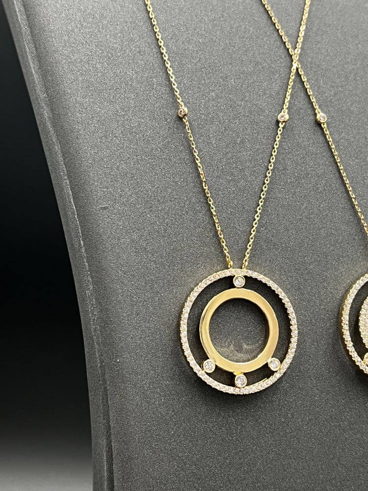 شال دائري ايطالي ذهب تصميم الماس