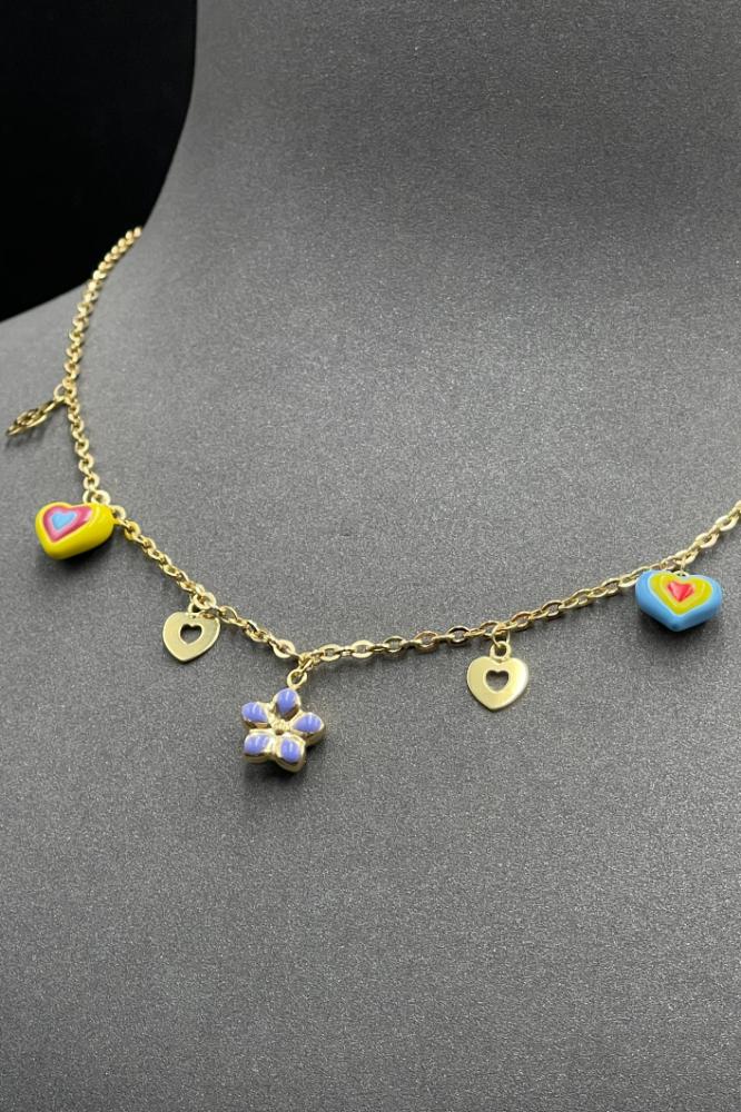 عقد مع اسوارة زهرة و قلب ذهب ملون عيار 18