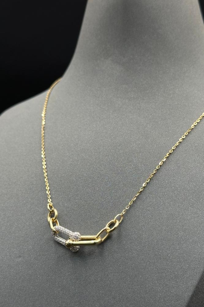 عقد مع اسوارة جنزير ذهب تصميم الماس عيار 18 وزن 10.8 جرام