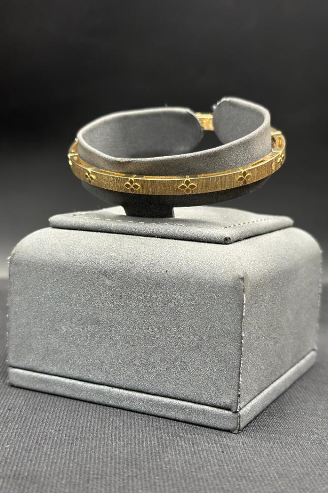 اسوارة ذهب عيار 18