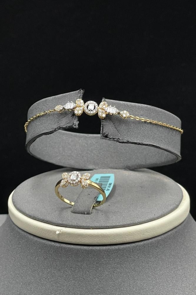 اسوارة مع خاتم ضمن طقم وردة مع باقيت ذهب تصميم الماس