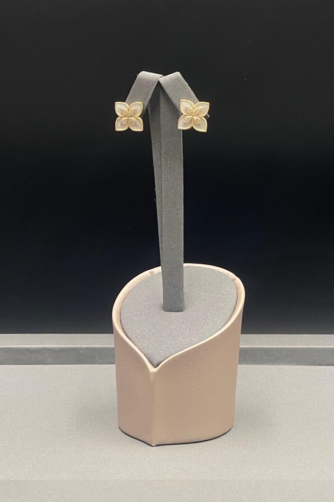 اقراط ذهب تصميم الماس