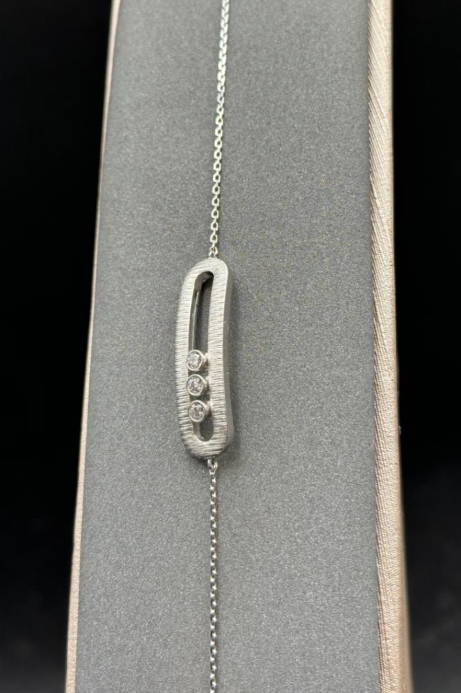 اسوارة مستطيل ذهب تصميم الماس عيار 18 وزن من 4.9 الى 5.4 جرام