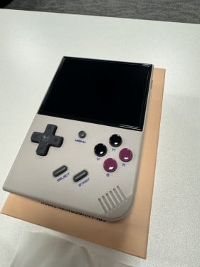 جهاز ألعاب الطيبين RG35XX+ Anbernic