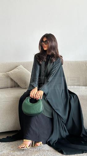 منتج مجاني: عباية حرير زيتية بالكريستال مع طرحة مزينة بالكريستال بقماش صيفي- 1424