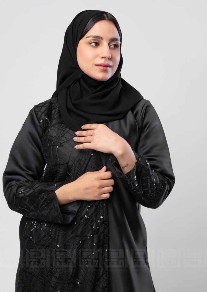 عباية سوداء بقماش ميكادو  -1324