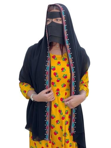 طرحة يوم التأسيس أسود2