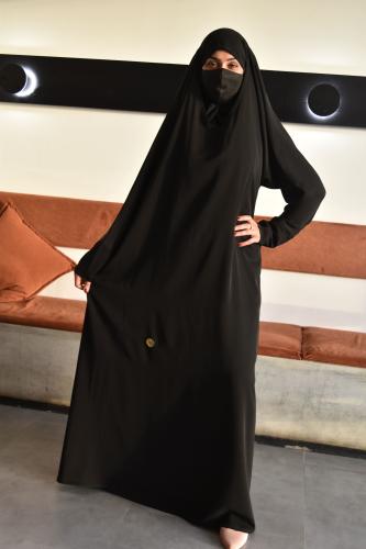 عباية الراس سادة بأكمام طويلة
