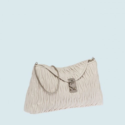 حقيبة ميو ميو