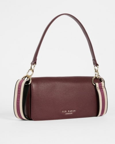 حقيبة تيد بيكر