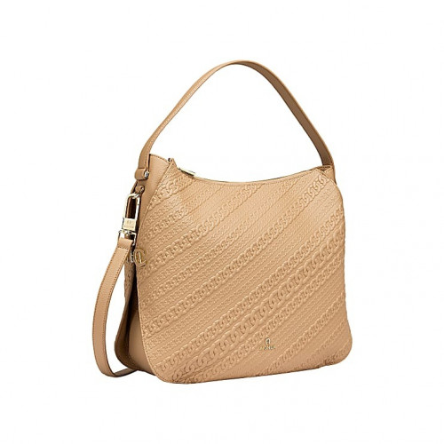 حقيبة آيجنر - وسط