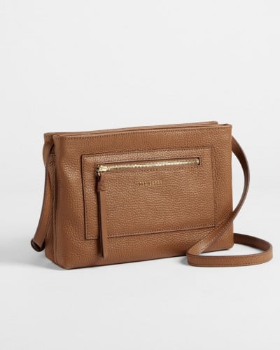 حقيبة تيد بيكر