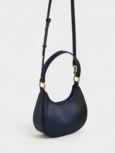 حقيبة تشارلز آند كيث - صغيرة (كحلي داكن)