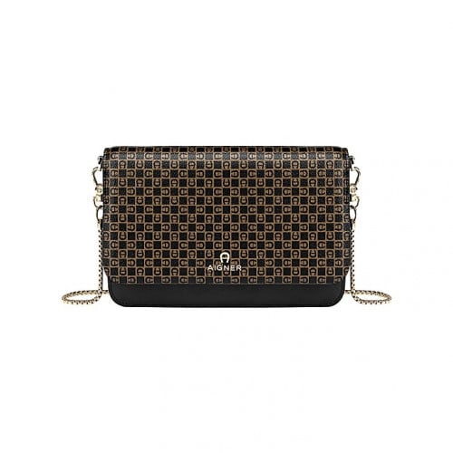 حقيبة آيجنر