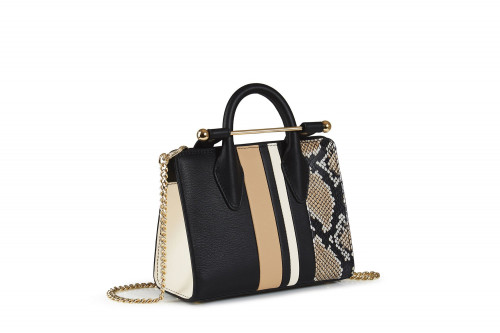 حقيبة ستراثبيري