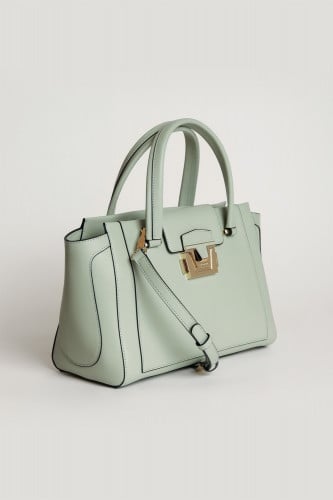 حقيبة كروميا