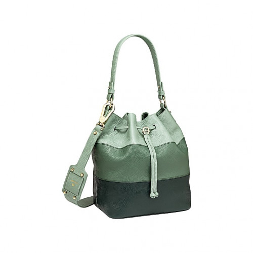 حقيبة آيجنر - وسط