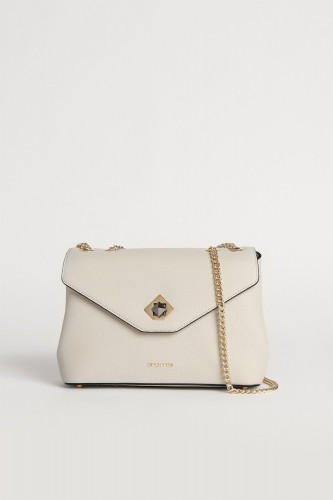 حقيبة كروميا