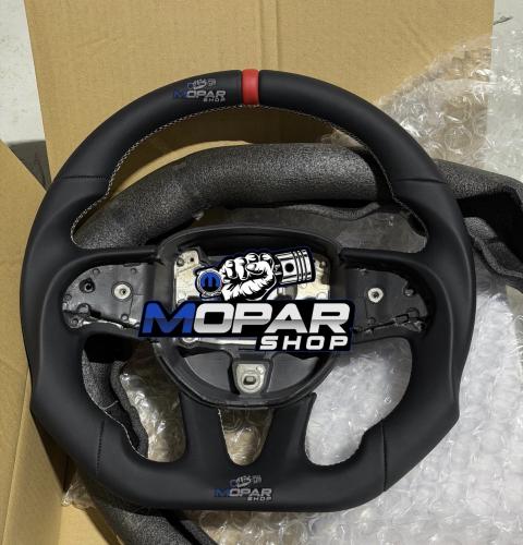 طارة جلد خياطة بيضاء - إصدار حصري