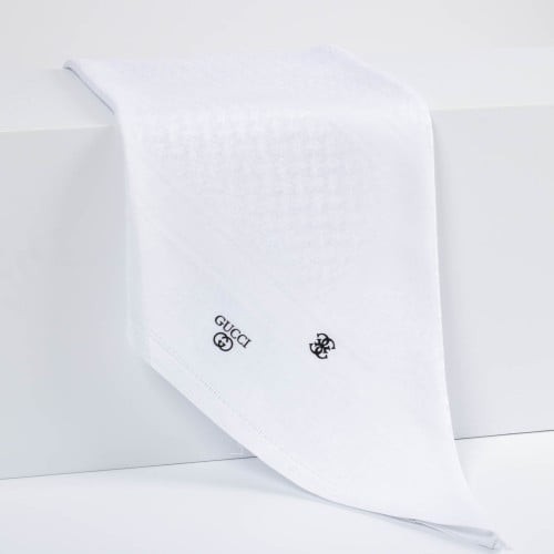 شماغ قوتشي أبيض آخر إصدار2026