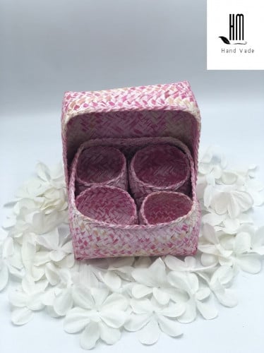 صندوق حجم 15سم لون زهر مموج بالأصفر مكون من 4 صناديق صغيره مع غطاء