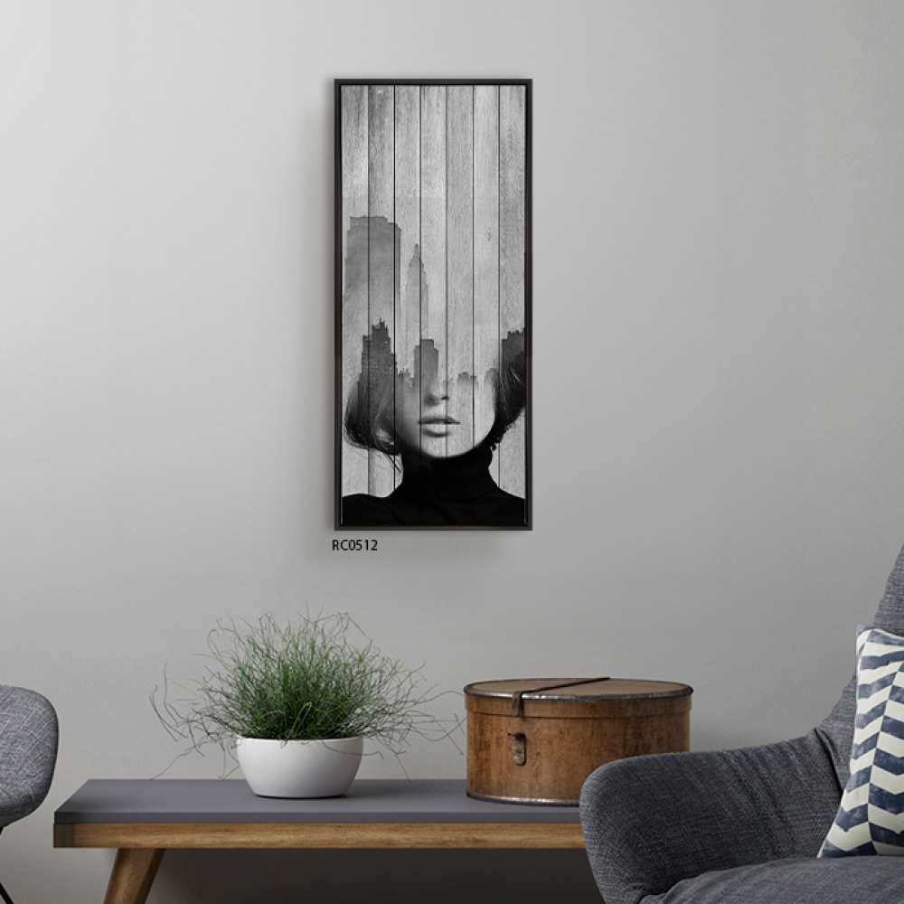 لوحة جدارية وجه امرأة