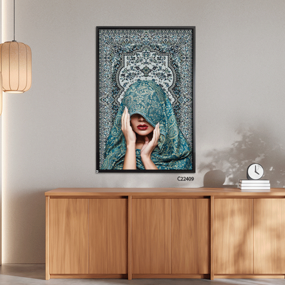 لوحة جدارية كانفس فتاة بغطاء راس تدرجات التركواز والبيج