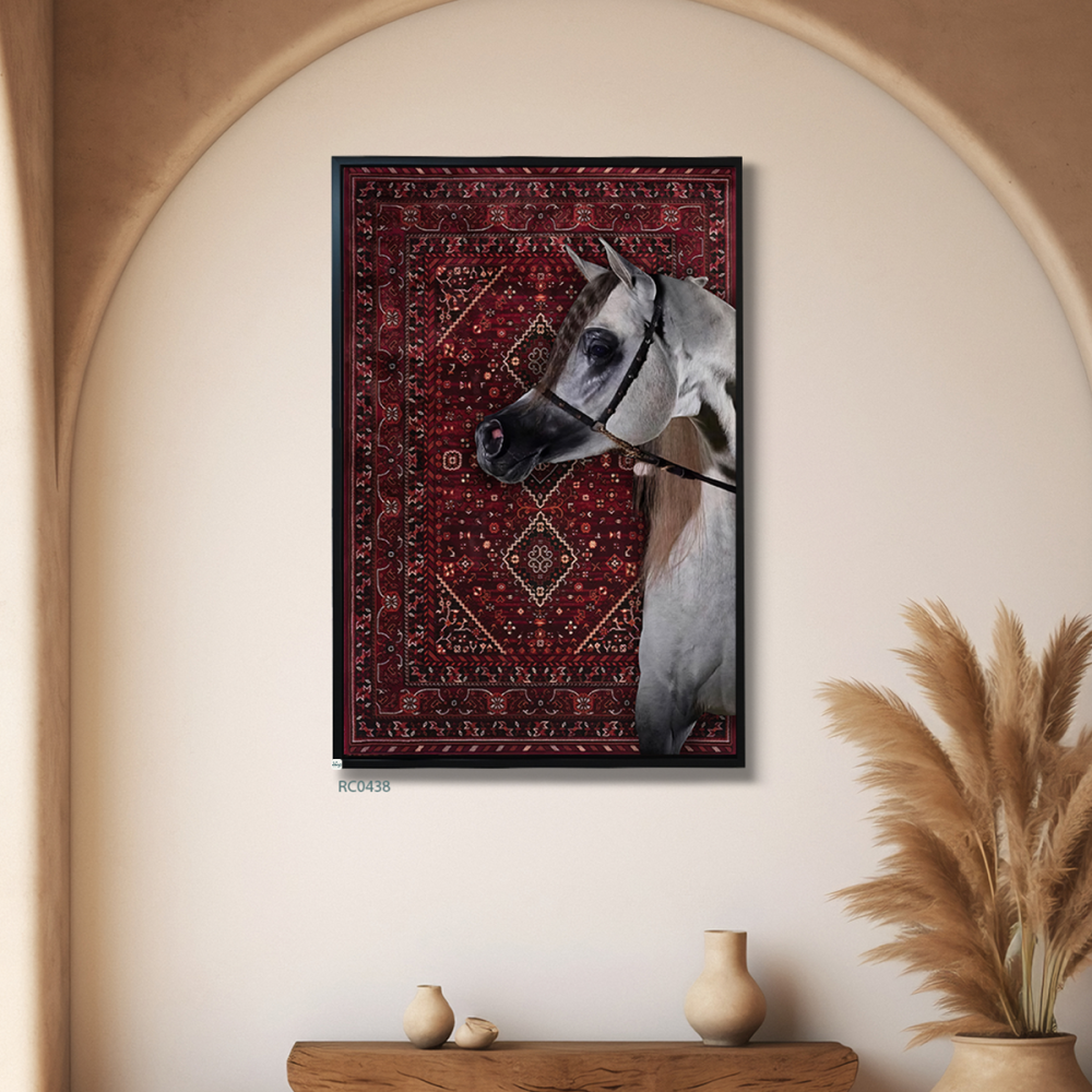 لوحة جدارية كانفس خيل عربي بخلفية من نقوش السجاد